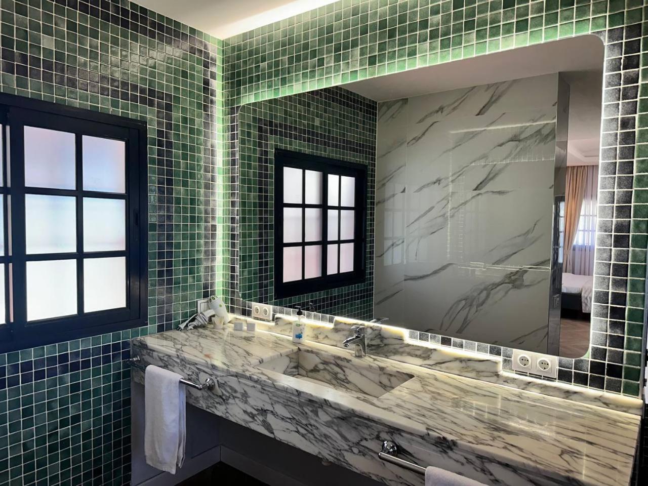 Miramar Boutique Apartments Adults Only كوراليهو المظهر الخارجي الصورة