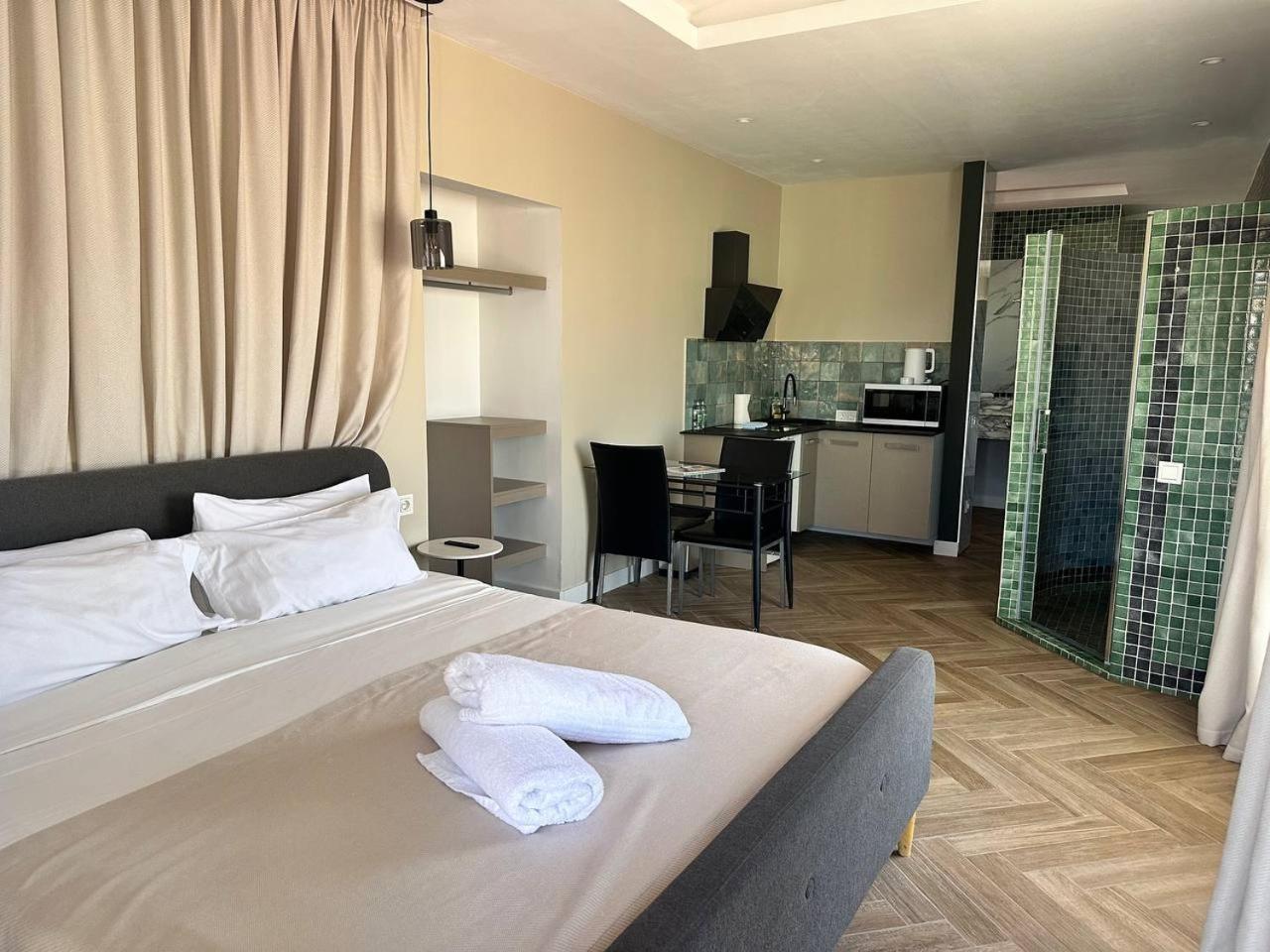 Miramar Boutique Apartments Adults Only كوراليهو المظهر الخارجي الصورة